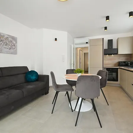 Apartments Break With Pool Novalja Room photo