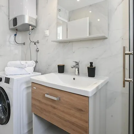 Apartments Break With Pool Novalja Room photo