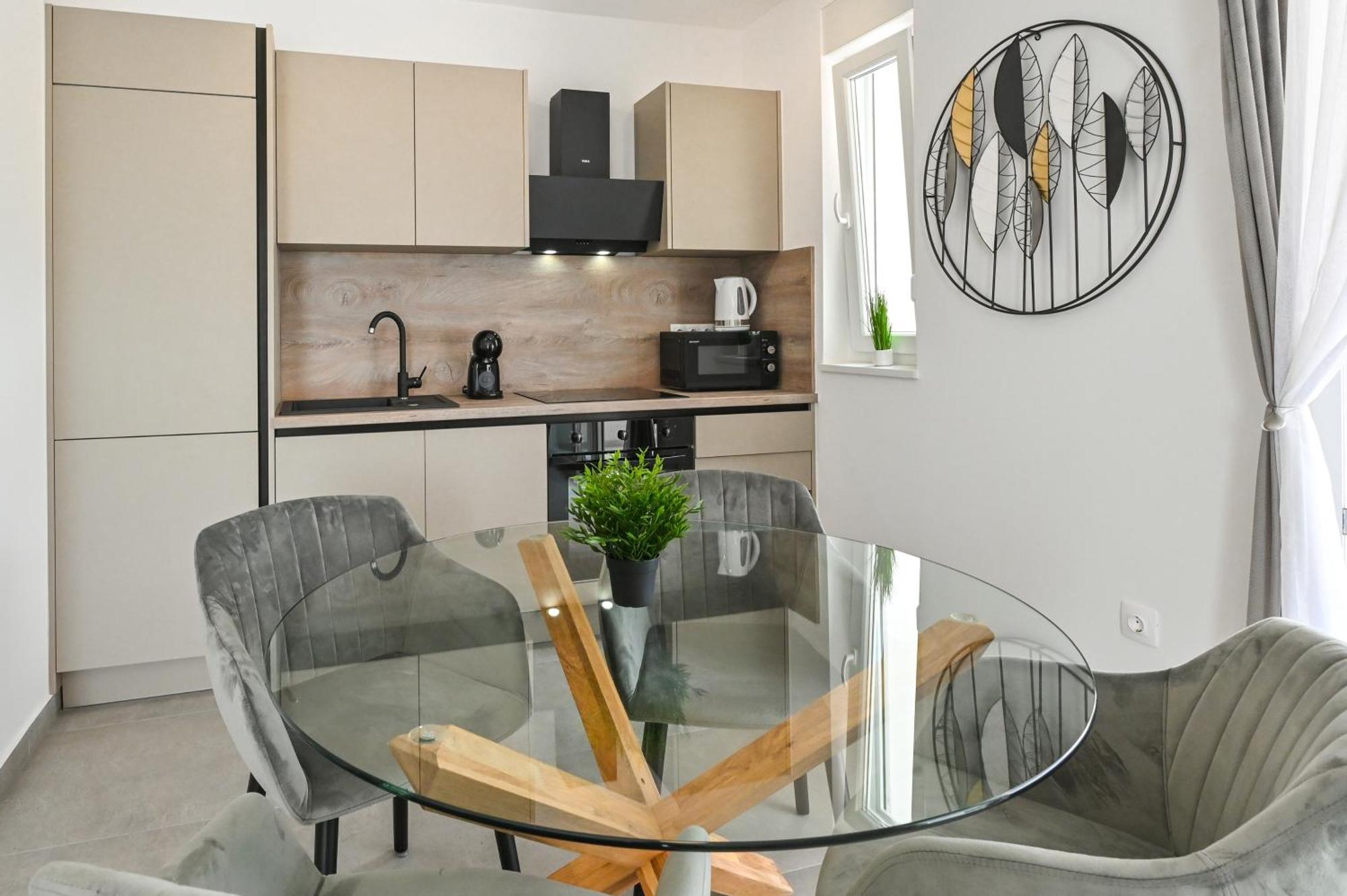 Break With Pool Apartment Novalja